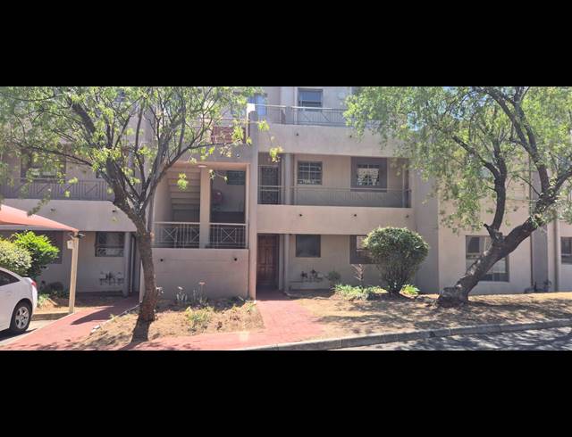 2 BEDROOM APARTMENT FOR SALE IN HALFWAY GARDENS